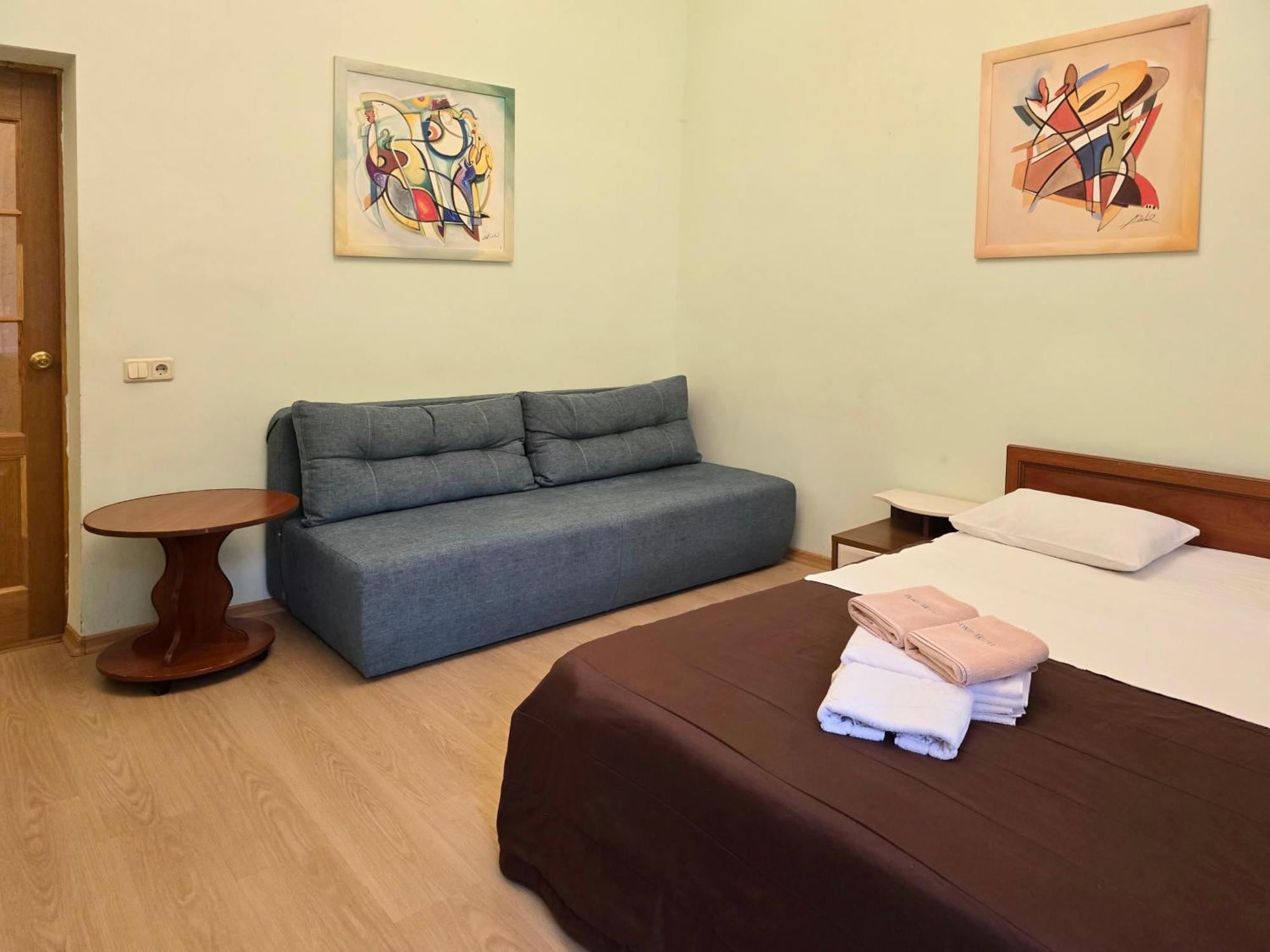 Home Hotel Apartments On Mykhailivska Square - Kiev Bagian luar foto